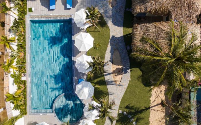 Coco Cottage Beachfront Resort