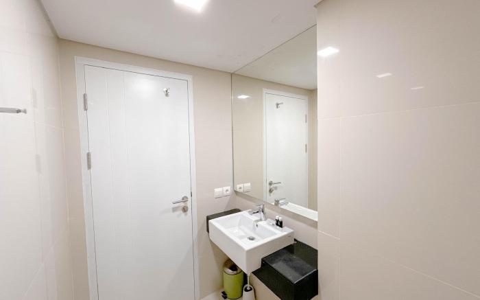 Modern Studio at VieLoft SOHO and SKY By Travelio