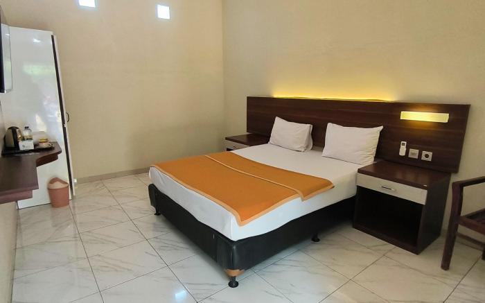Bandengan Beach Hotel Jepara 2