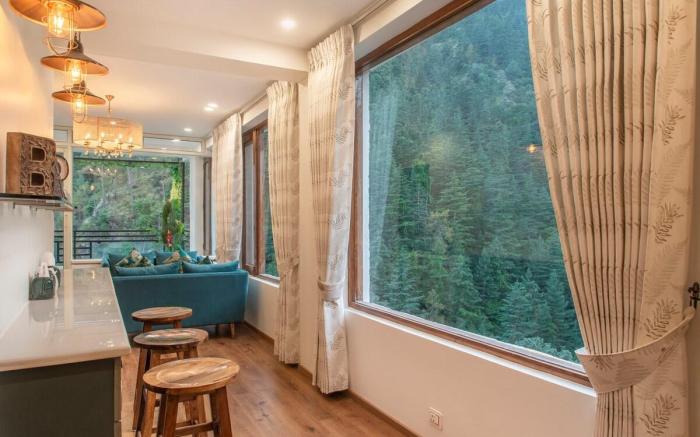 The Mirage | Luxury 2bhk | Heated Jacuzzi | Shimla