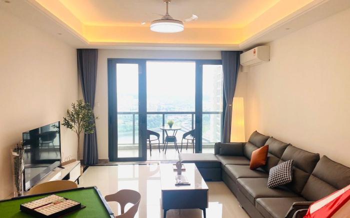 RF03 Family Suite Seaview L43A 15pax R&F Mall CIQ