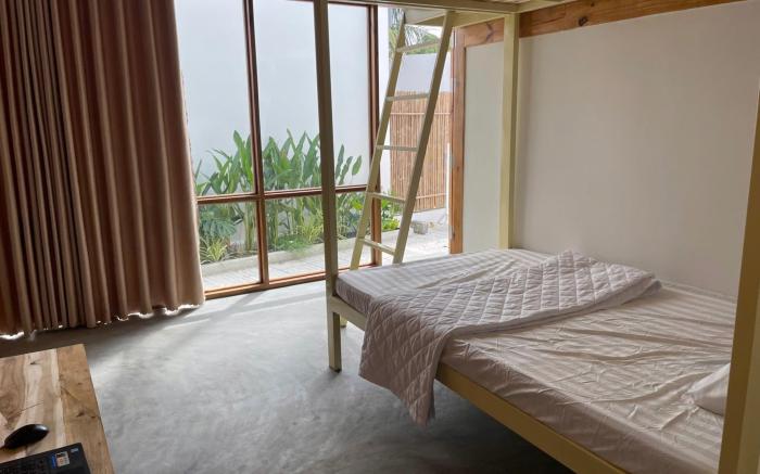 Hồ Tràm retreat