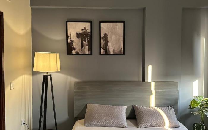 Modern minimalist |3 Bed| Dha Phase 7 Ext Karachi