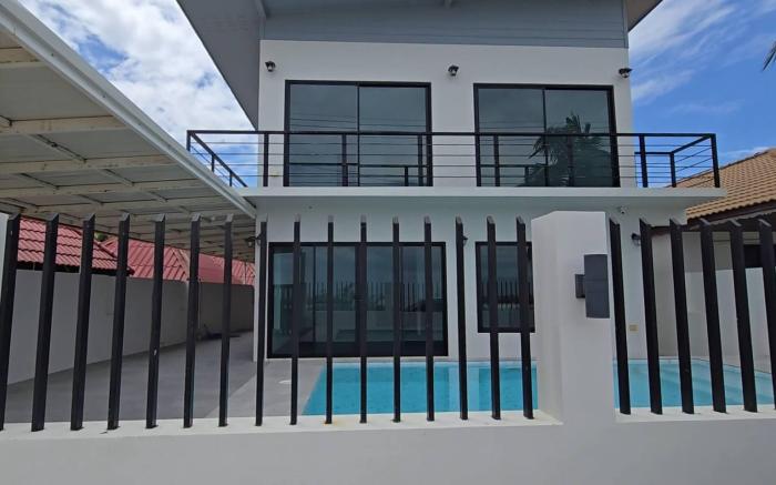 Moon Beach House