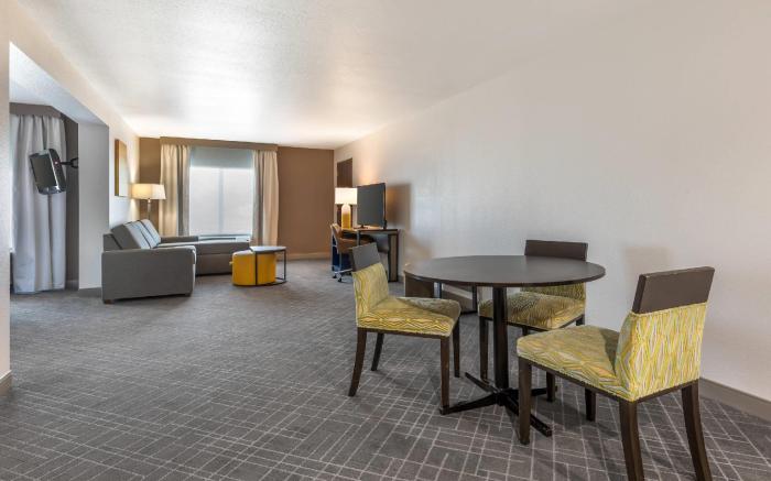 Comfort Inn & Suites Frisco East - McKinney