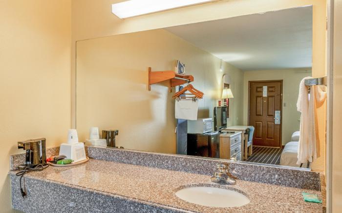Shale Inn Andrews by OYO