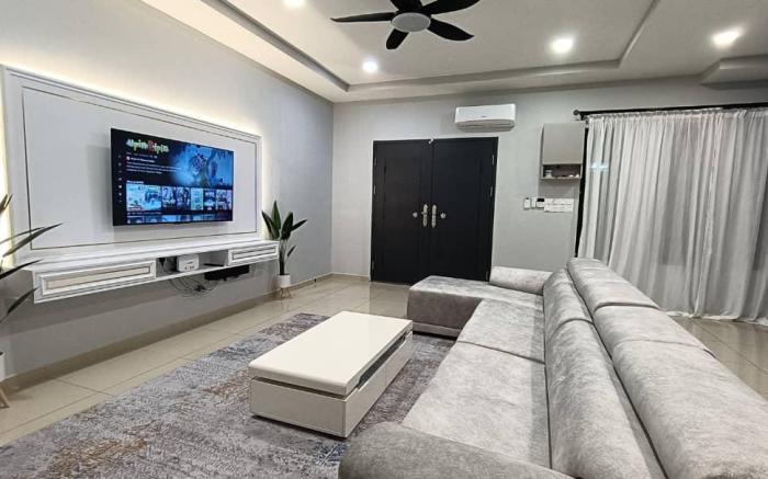 dotMy Homestay Kluang 15 pax - Autogate, NETFLIX 