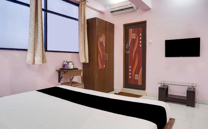 Super Collection O Chandan Nagar Kharadi formerly Kharadi INN