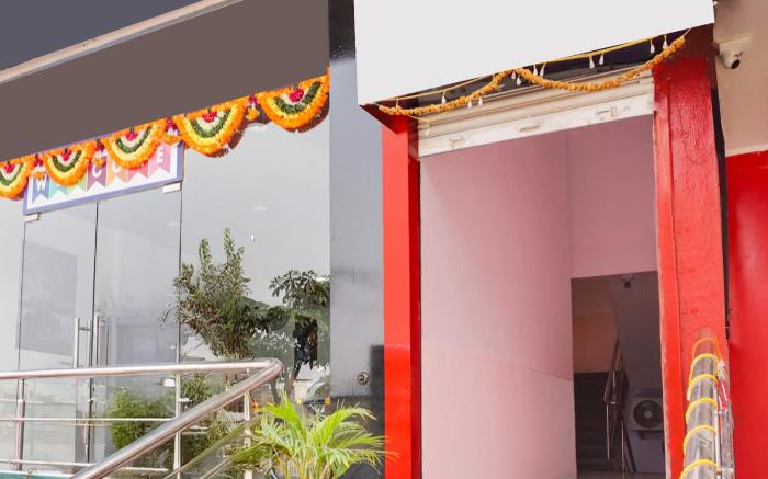 Super Collection O Chandan Nagar Kharadi formerly Kharadi INN