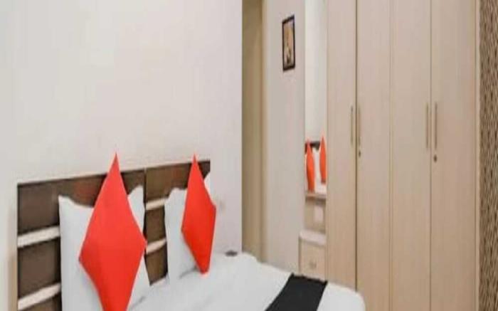 SLN Suites - Service Apartment