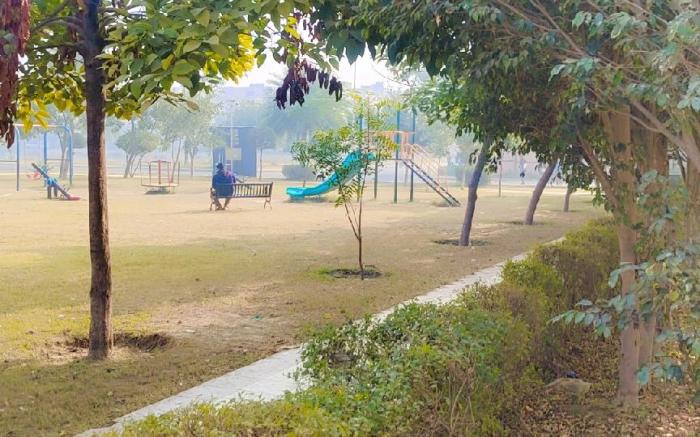 Mero vrindavan homestay Omaxe Enternity 