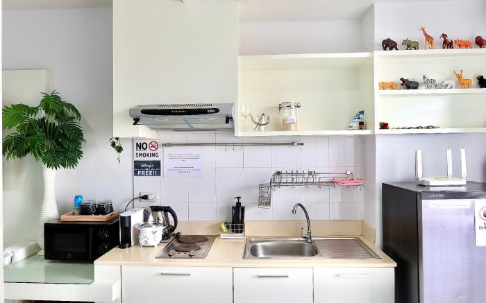 Beachfront Tropical Studio with Partial Sea View 