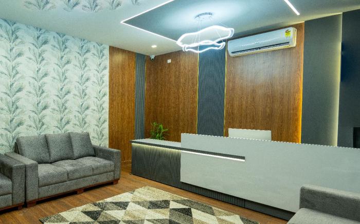 FLY VIEW Airport Residency