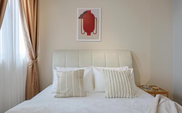 Creamy beige 2Pax apartment by Nexx Field