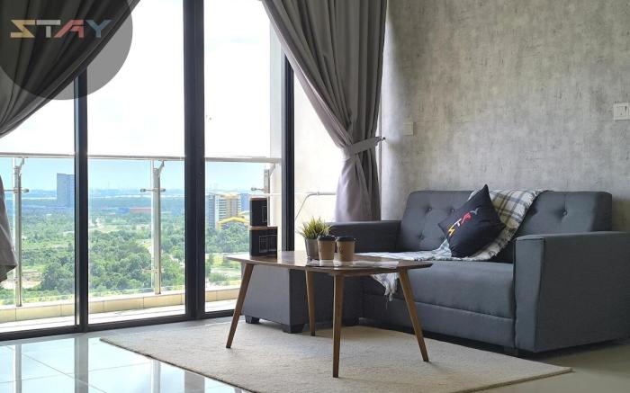 Meridin Sovo Modern Space 6Pax City View By STAY