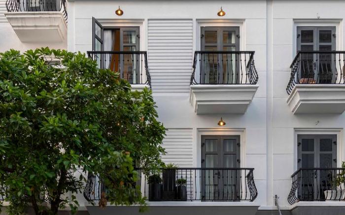 DP  HOTEL