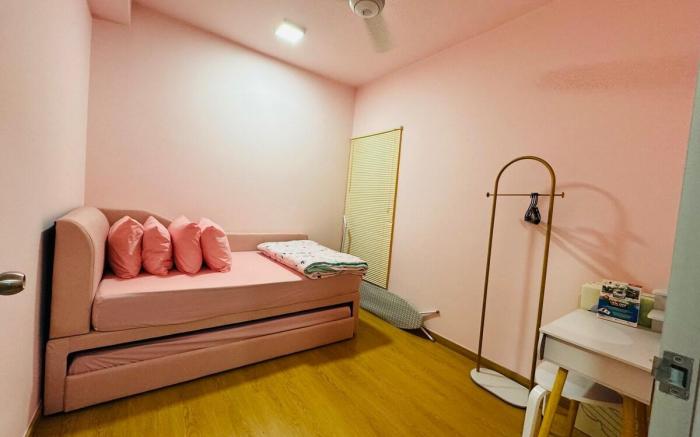 D'Nor Luxe - Splash Mania staycation