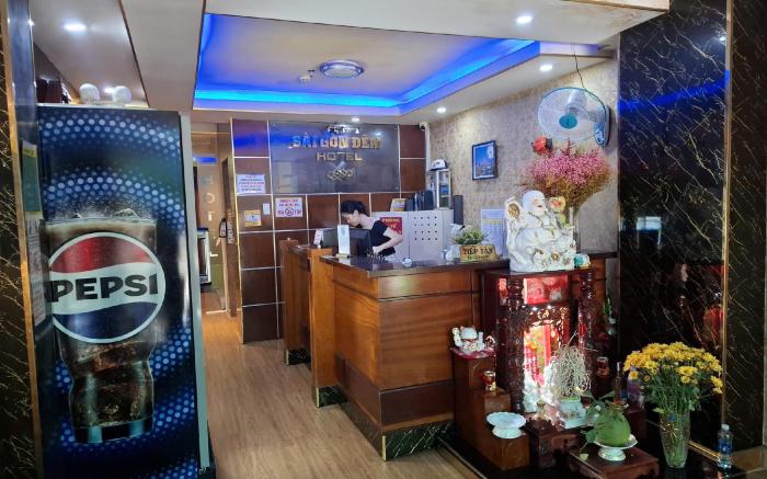 SaiGon Night Hotel