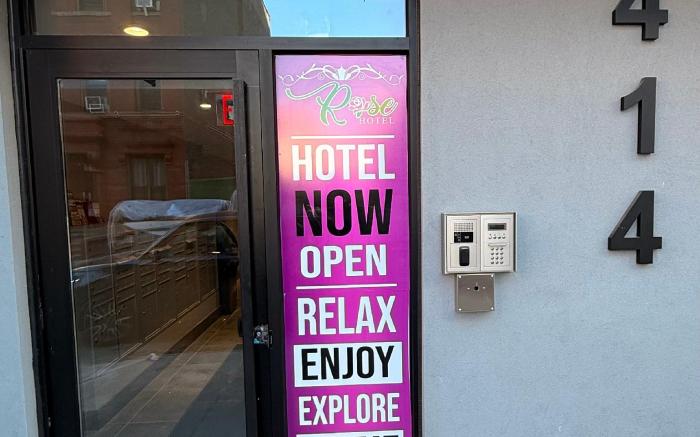 HOTEL ROSE