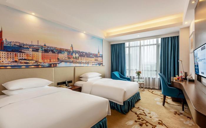 Vienna lnternational Hotel Xiamen Gulangyu lsland the first pier sea view