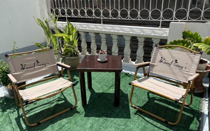 Cozy Chatuchak Getaway