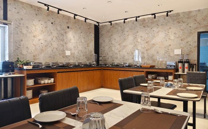 Grand Maalyasa Hotel and Suites