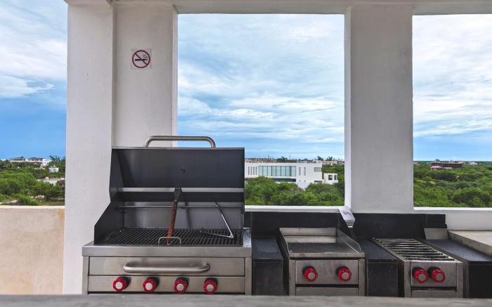 La Familia Casa and Suites