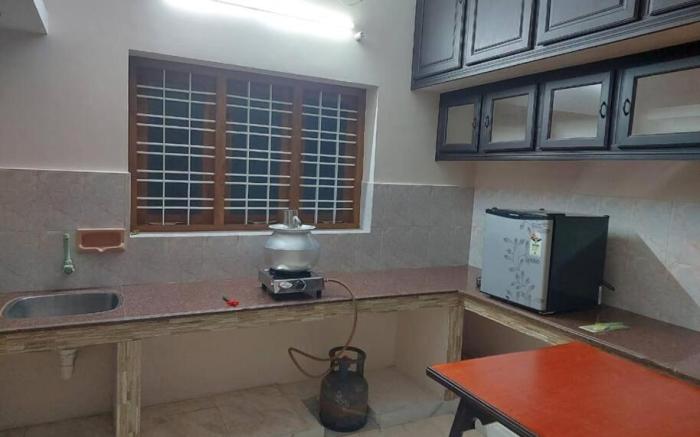 Home in Guruvayur-3 Bedroom(1AC)+Living+Kitch