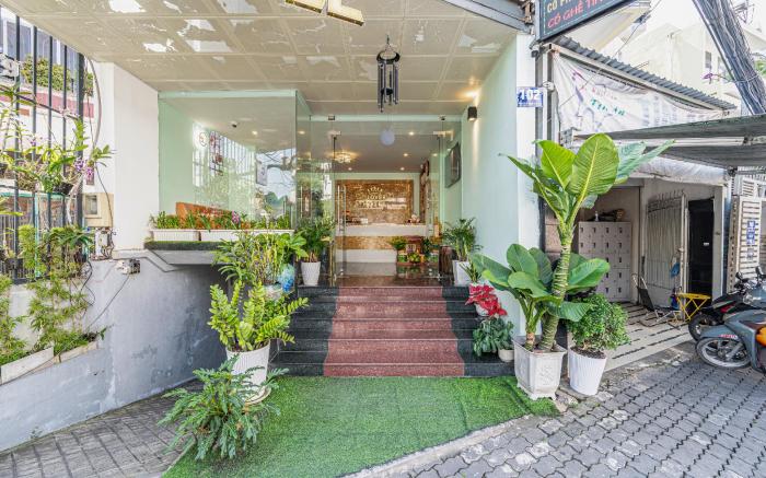 Cozrum - Love Hotel Trần Thị Nghỉ