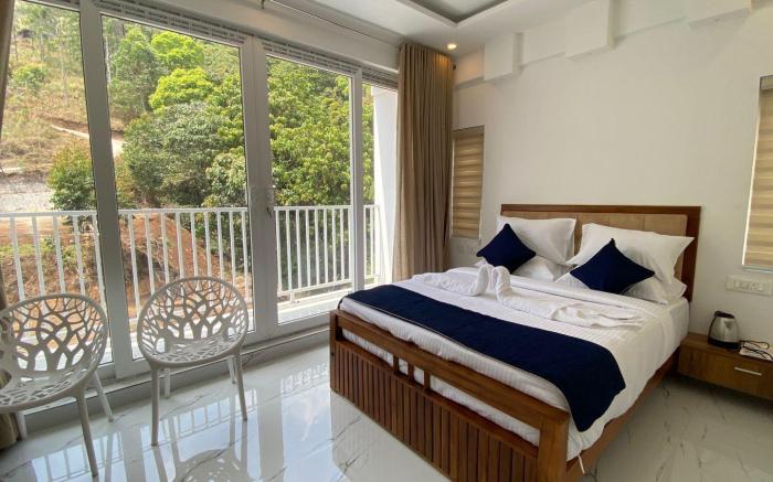 Misty Cabin Valley View