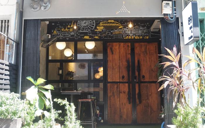 89 Bed & Studio Hostel