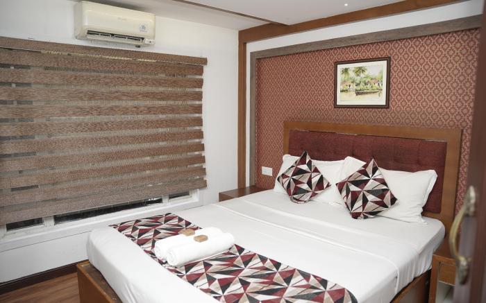 Casino Houseboats