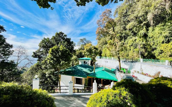 Plutus Luxury Boutique Stays