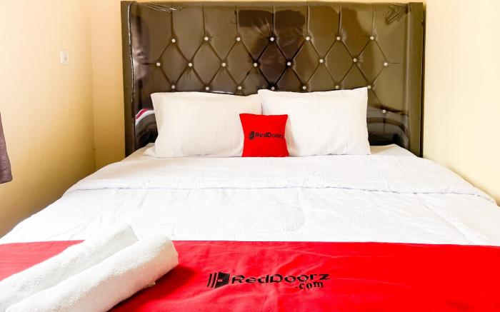 RedDoorz Syariah near Jalan Dieng 6