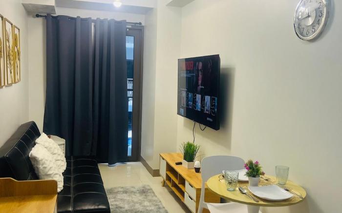 Athena Suite near Mall of Asia