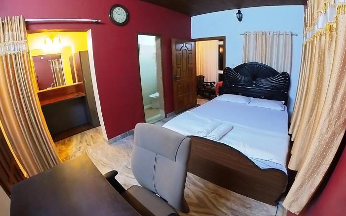 Makam Holiday Home