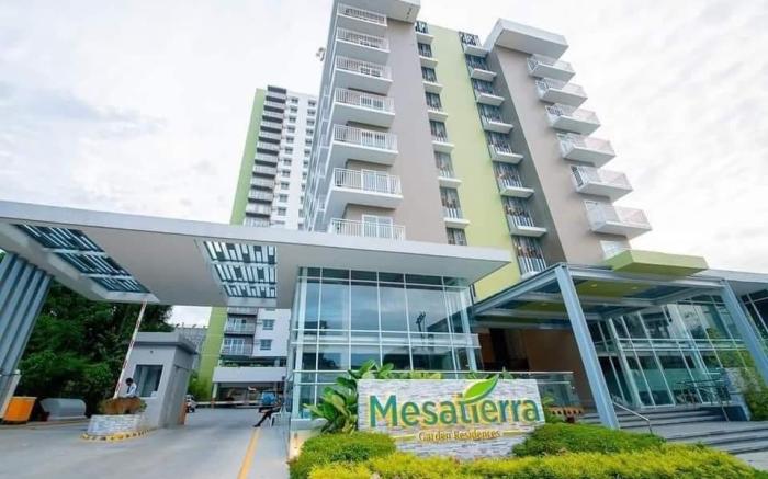 MesaCondo Studio with Balcony