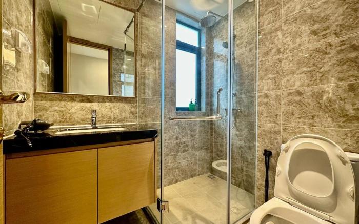 R&F Modern Seaview 3bed by XinAn
