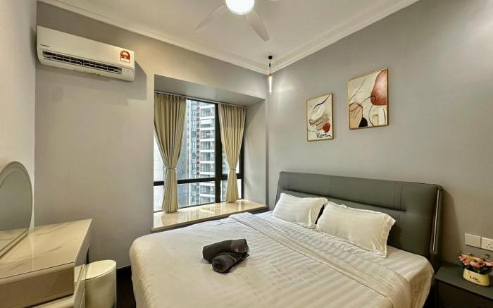 R&F Modern Seaview 3bed by XinAn