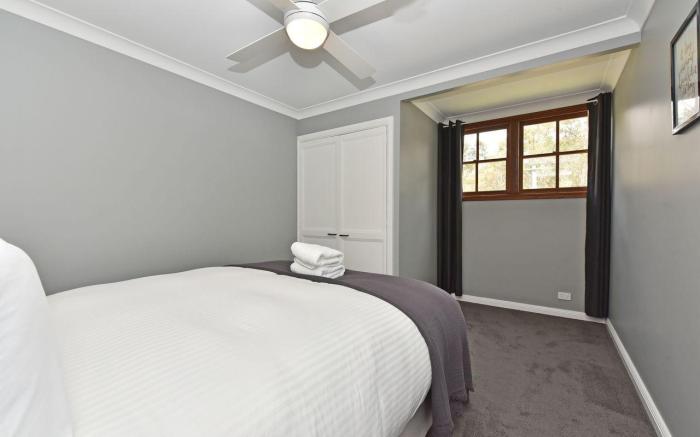 Kitchener Country Estate with Pool Hot Tub on private acres that sleeps up to 18