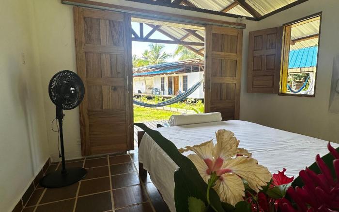 Pacific Waves Hostel & Surf