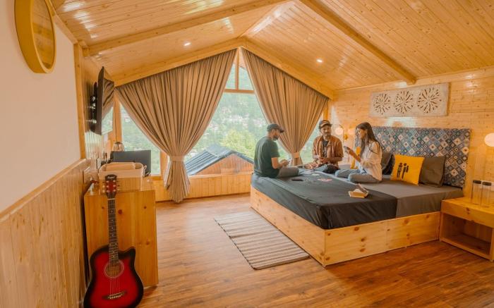 The Hosteller Old Manali, Manu Temple