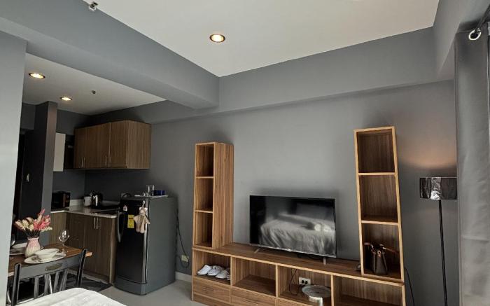 City Suites 1015