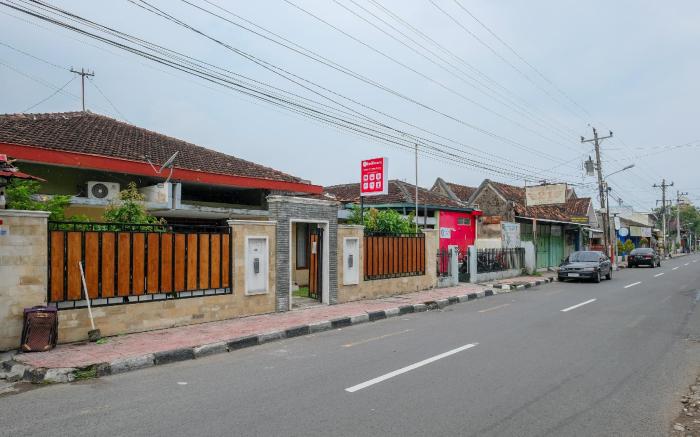 RedDoorz Syariah @ Omah Pathok Malioboro
