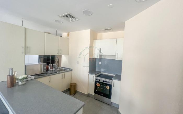 Snug Studio With City Views, Perfect For Couples