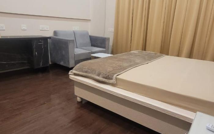 LOVE LIFE SUITES : PERFECT LOCATION