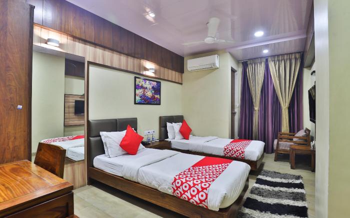 OYO 25065 Hotel Shree Daan