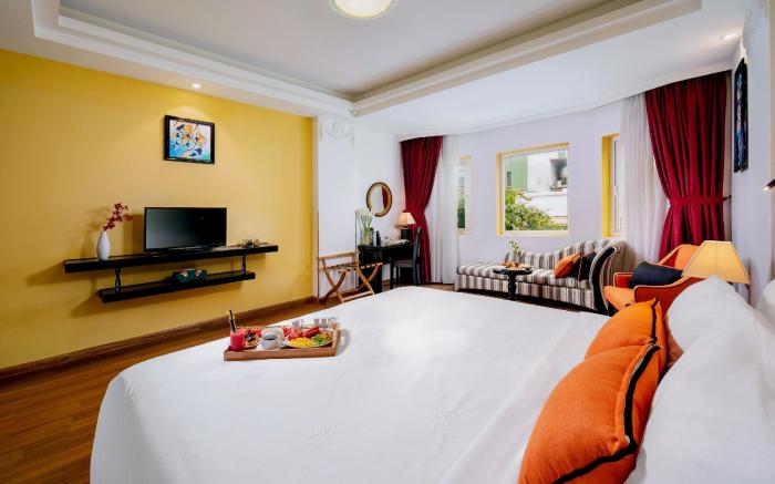 Hotel Des Arts – The Noble
