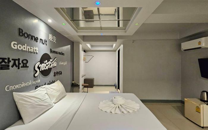 Hollywood Dannok Hotel