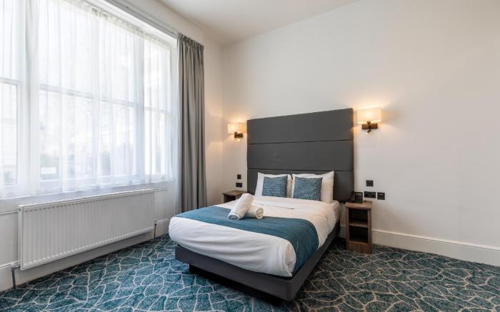 The Chapter Hotels - J Hyde Park